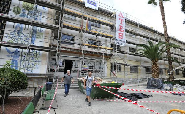 El colegio Alfonso X, este viernes, todavía en obras.