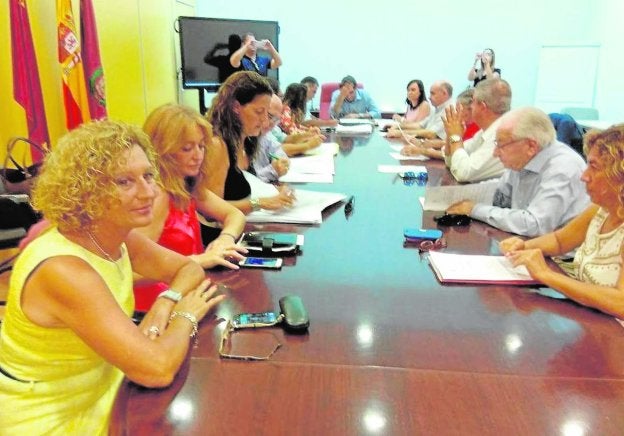 Reunión de la Comisión de Hacienda de ayer, en la que se debatió el tema de las asignaciones municipales de 2011 a 2015.