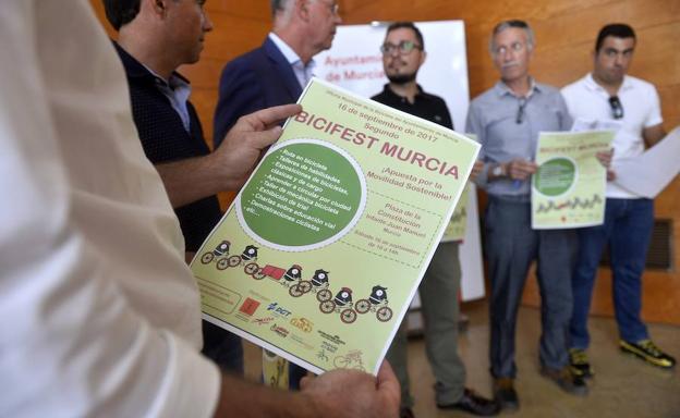 El cartel que anuncia el Bicifest.