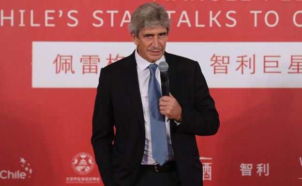 Manuel Pellegrini ahora entrena en China.