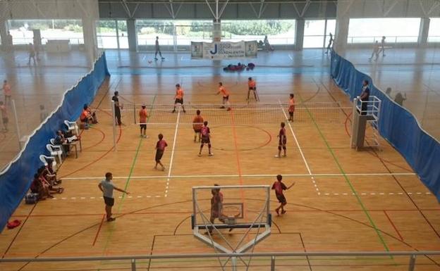 Uno de los partidos de voleibol disputados./Juegos Deportivos del Guadalentín