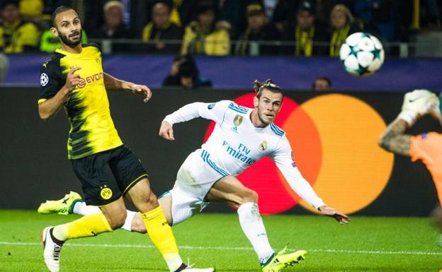 Gareth Bale, durante el partido contra el Borussia Dortmund. /AFP