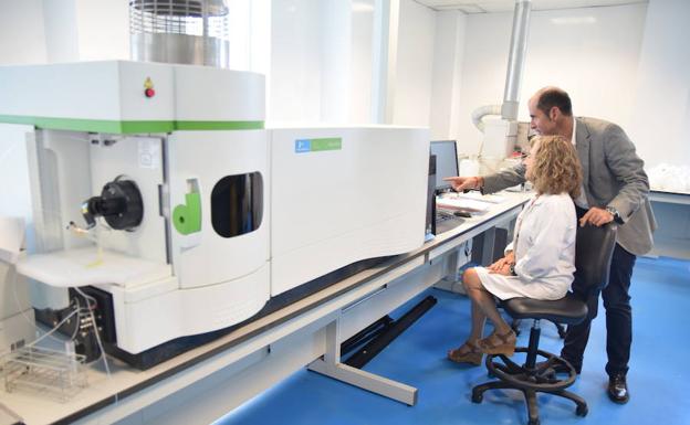 Magdalena Vázquez Méndez en un laboratorio de la UPCT./UPCT