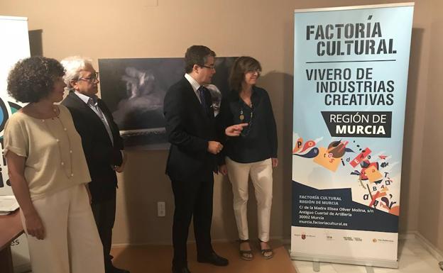 Presentación de las nuevas becas a emprendedores. /Ayto. de Murcia