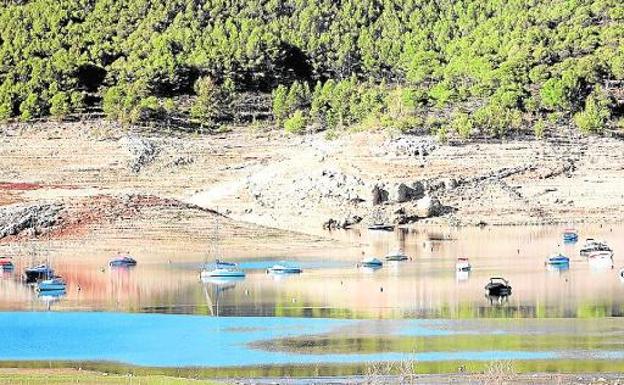 El embalse de Entrepeñas, en una imagen tomada el pasado mes de agosto./Pepe Zamora / EFE
