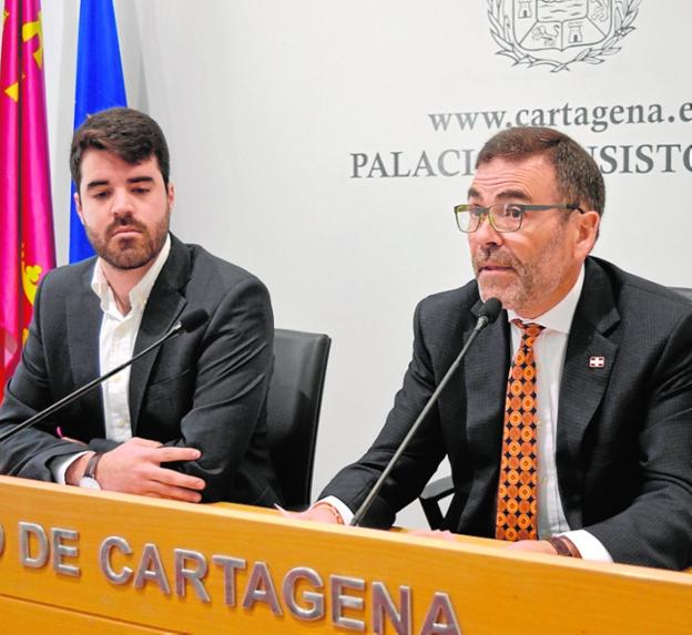 Pablo Pérez y José López, en la rueda de prensa de ayer/LV