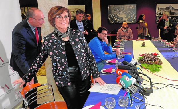 Rosa Peñalver, ayer, en la Asamblea Regional, donde hizo balance de la actividad parlamentaria del año que termina./Antonio Gil / AGM