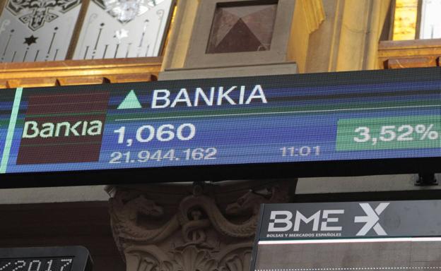 Los accionistas de BMN reciben los títulos de Bankia