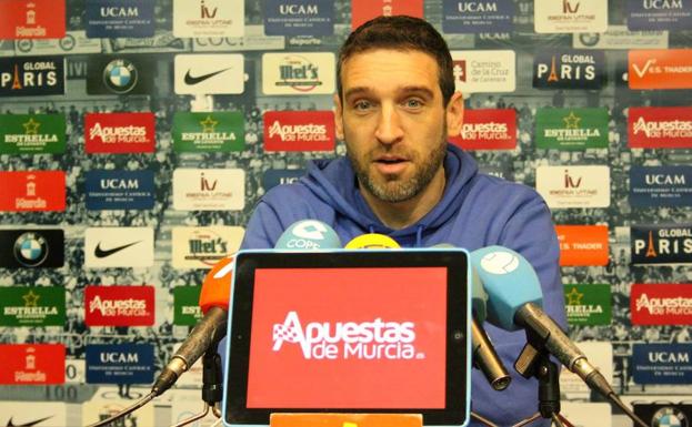 Ibon Navarro, este viernes, durante la rueda de prensa./UCAM