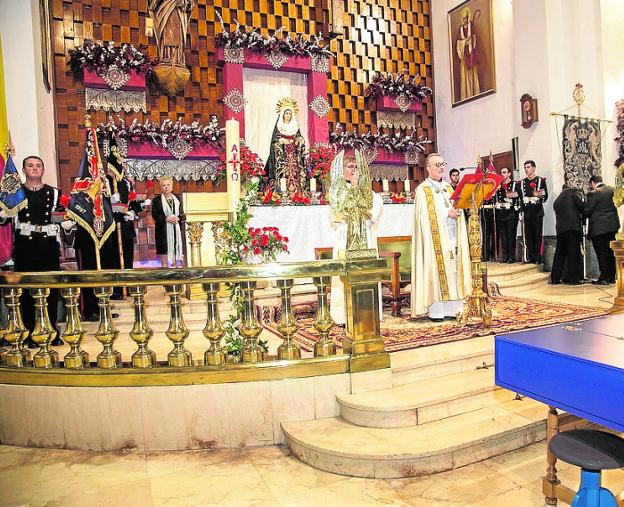 Inicio del acto de anoche, en la iglesia de Santo Domingo. /J.M.Rodríguez / AGM