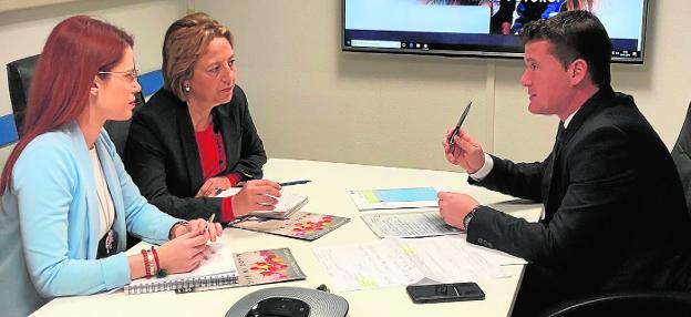 Pilar Pérez, Pilar Ros y Ángel Garrigós son los responsables de 'Meet Your Future'. /ESIC
