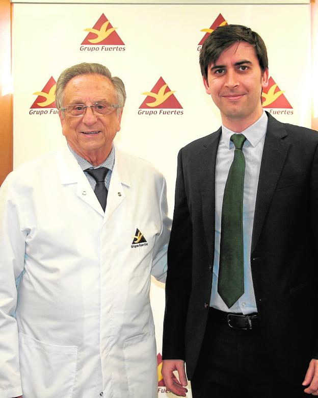 Tomás Fuertes (i), presidente de Grupo Fuertes, junto a Pablo Planes, director general de Inforges, tras la firma del acuerdo.
/ INF.