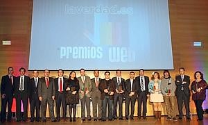 De izquierda a derecha, Floris Bleichrodt, Daniel Gidrón, Juan Diego Sastre, Juan Antonio Campillo, Antonio Igualada, María Dolores Sánchez Alarcón, Constantino Sotoca, Salvador Marín, Rafael Moreno, Ricardo López Vilar, Antonio Martínez, Juan José Beltrán, Paloma Serrano, Fernando Caride, Alberto Aguirre y María José Piqueras. :: EDU BOTELLA / AGM/