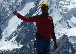 José Pastor González, en lo alto del 'Cieza Peak'. :: LV/