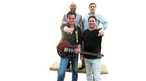 Los componentes del grupo Unrisen Queen. ::
M. HERRERO/