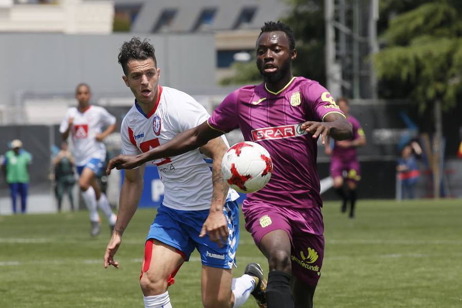 El Cartagena pierde la primera batalla por el ascenso con un gol en propia puerta en el minuto 96
