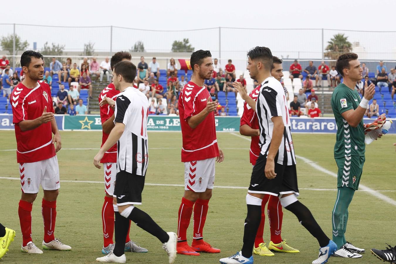 Las imágenes del derbi de pretemporada entre el Real Murcia y el Cartagena