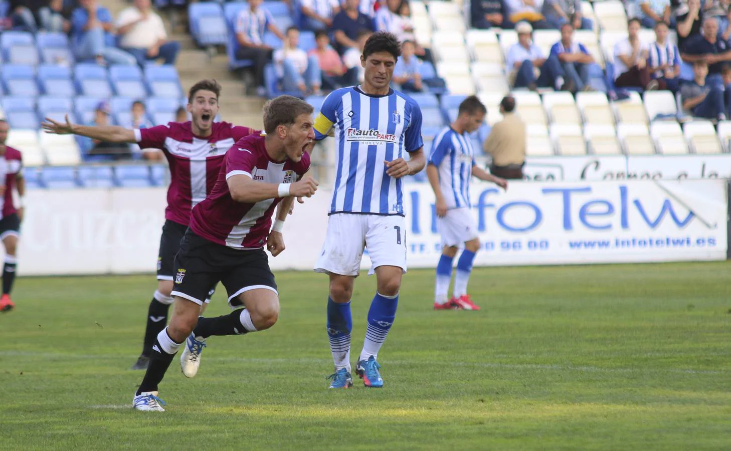 Núñez quita el premio al Efesé en Huelva (1-1)