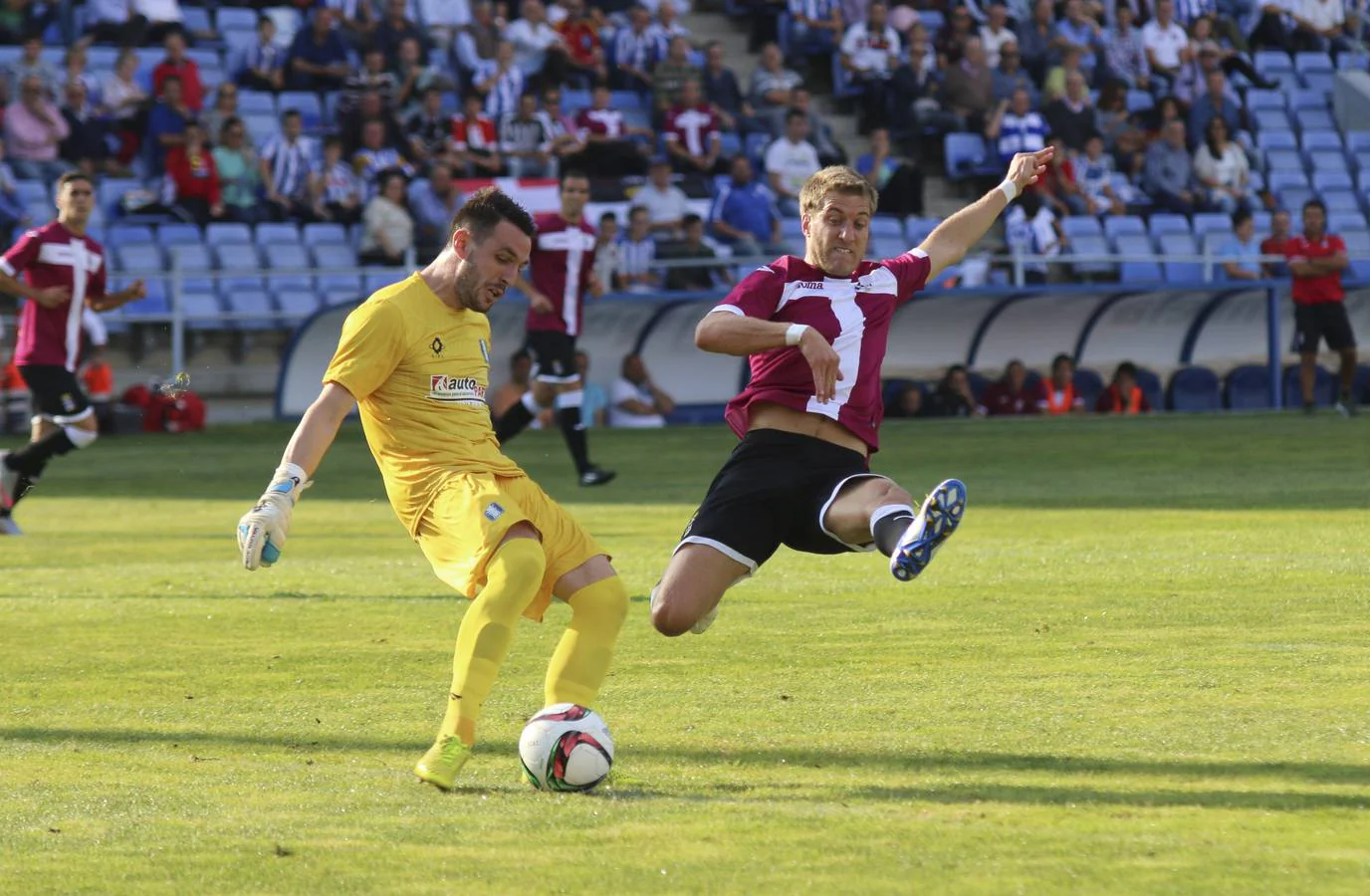 Núñez quita el premio al Efesé en Huelva (1-1)