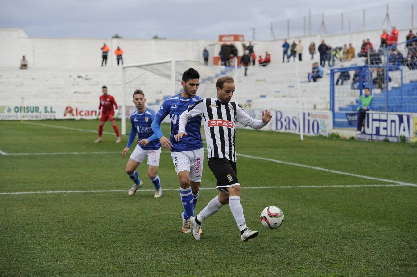 El Cartagena empata ante el Linares (0-0)