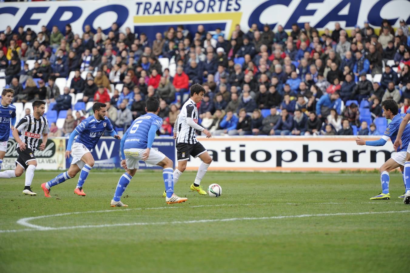 El Cartagena empata ante el Linares (0-0)