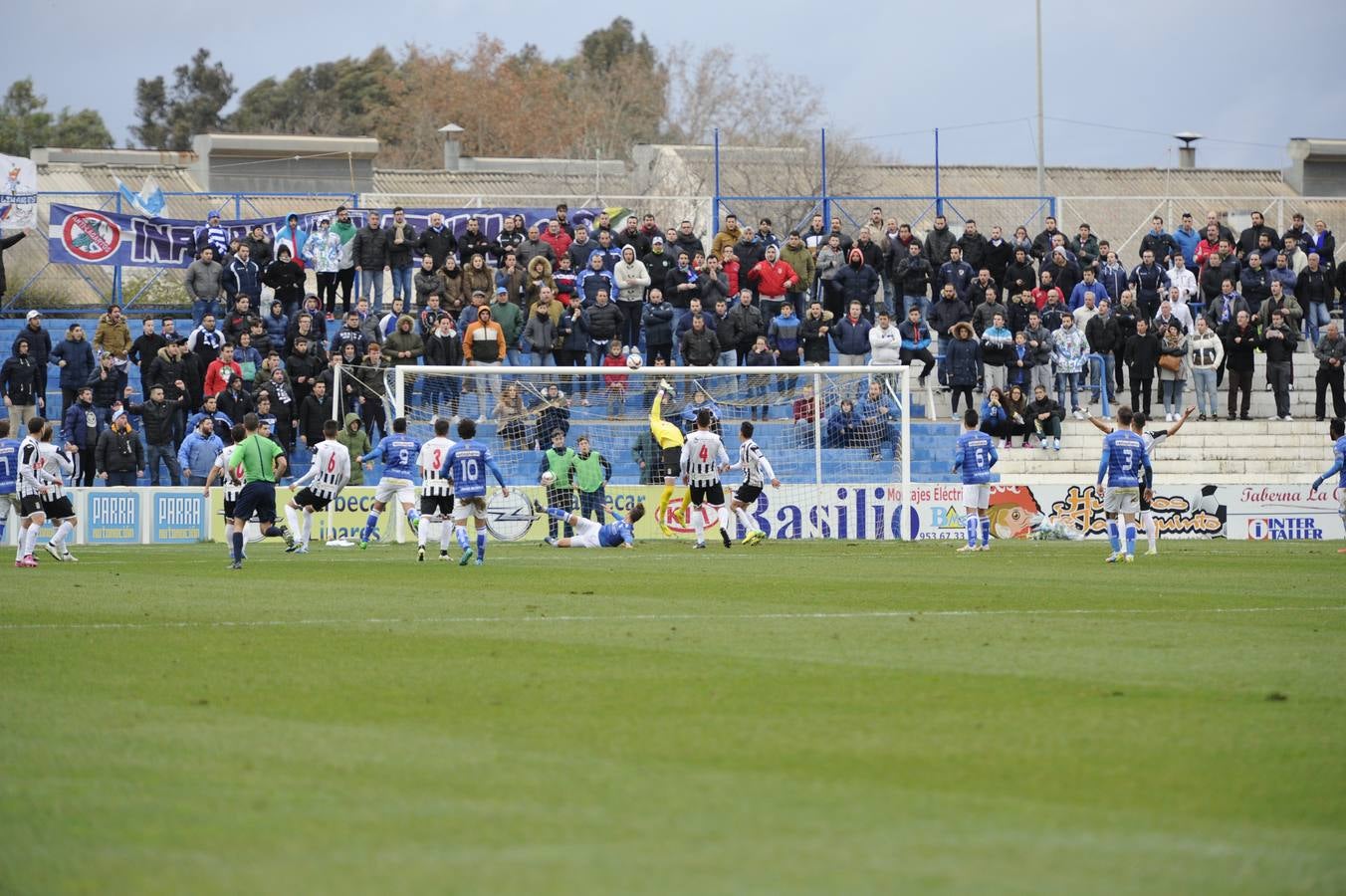 El Cartagena empata ante el Linares (0-0)