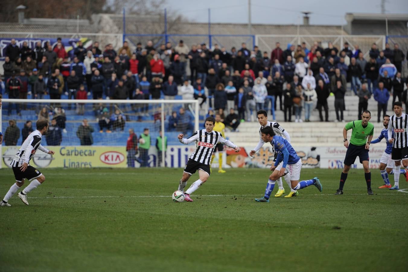 El Cartagena empata ante el Linares (0-0)