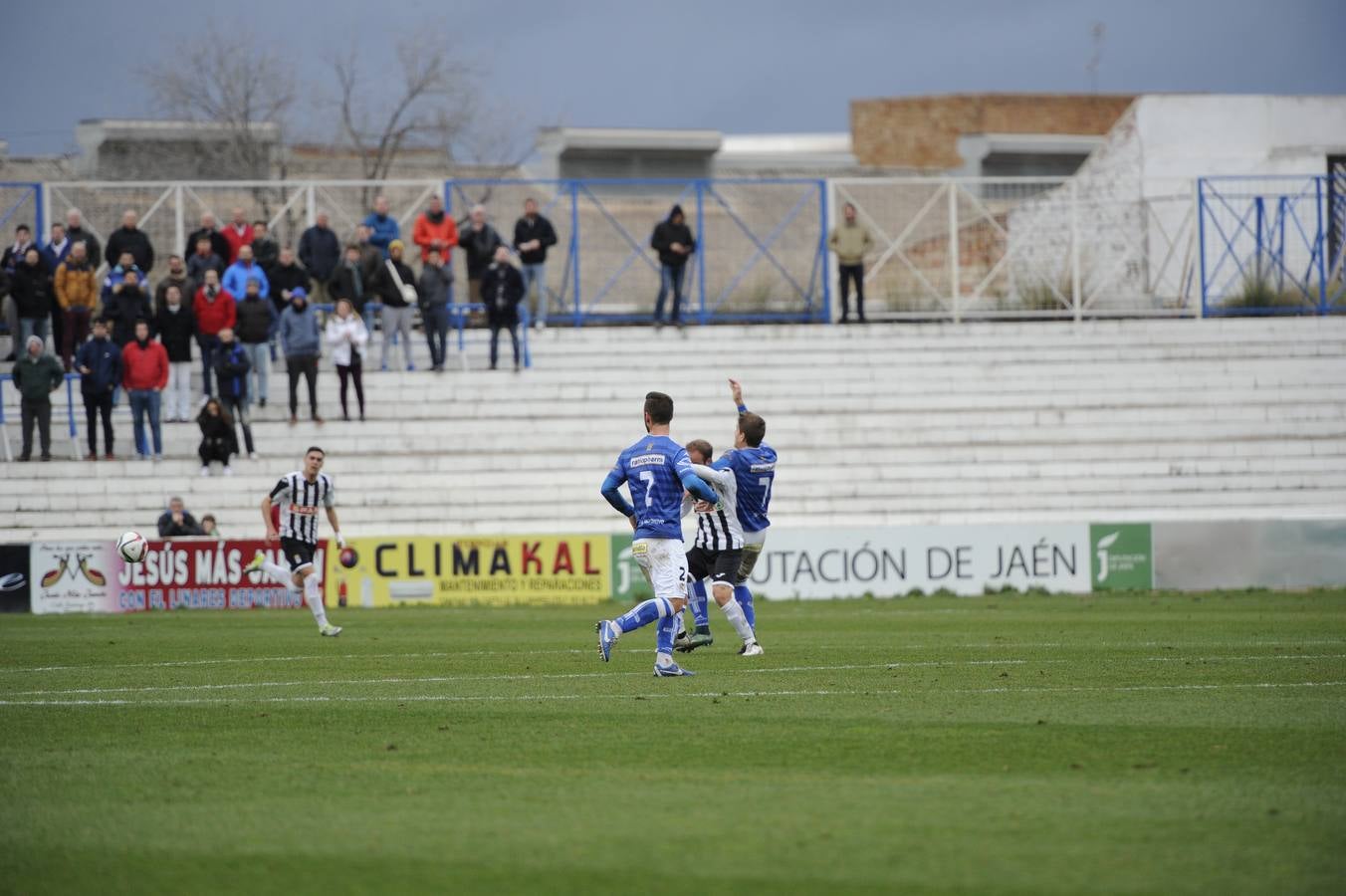 El Cartagena empata ante el Linares (0-0)