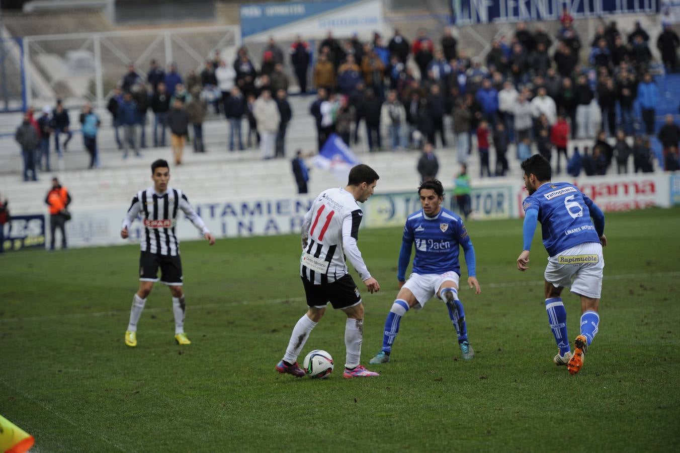 El Cartagena empata ante el Linares (0-0)