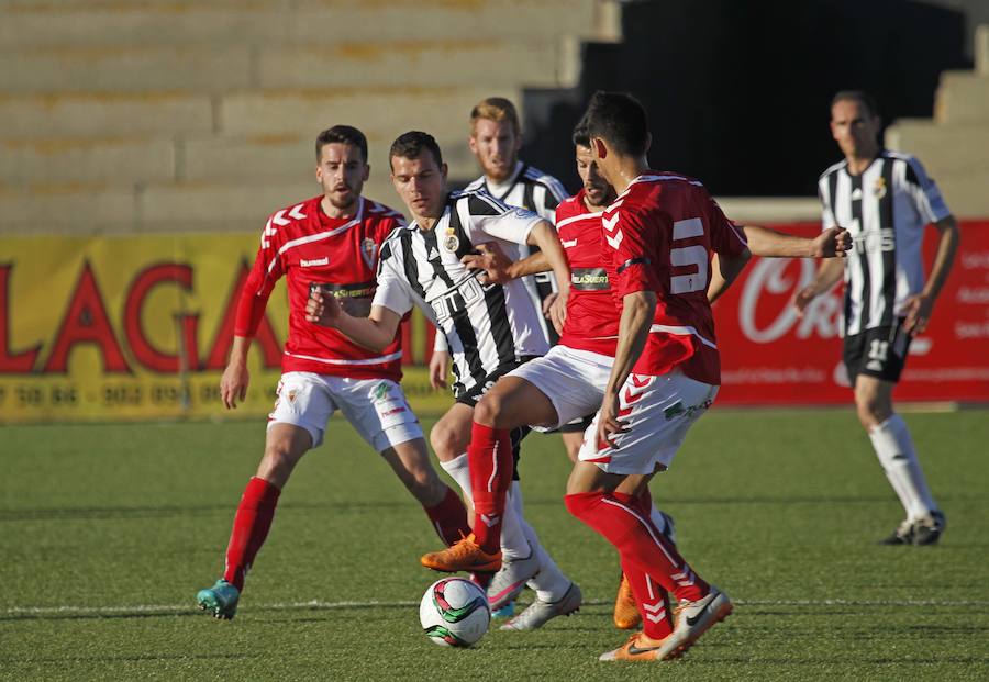 Las mejores fotos del Linense contra el Murcia (0-2)