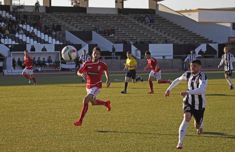 Las mejores fotos del Linense contra el Murcia (0-2)