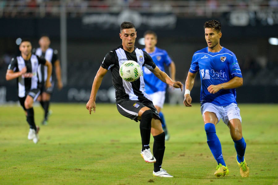 Buen arranque del Efesé