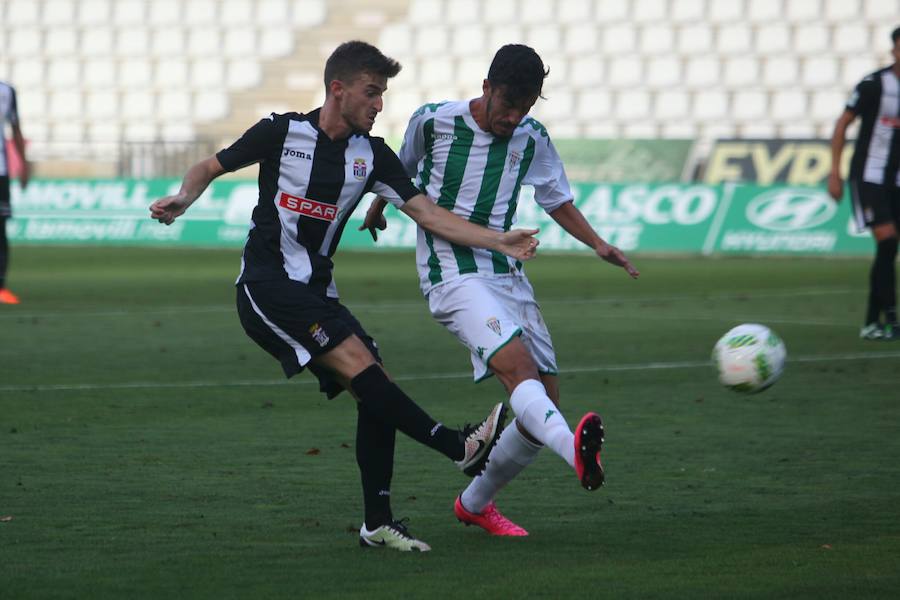 Imágenes del partido Córdoba B- FC Cartagena (1-2)