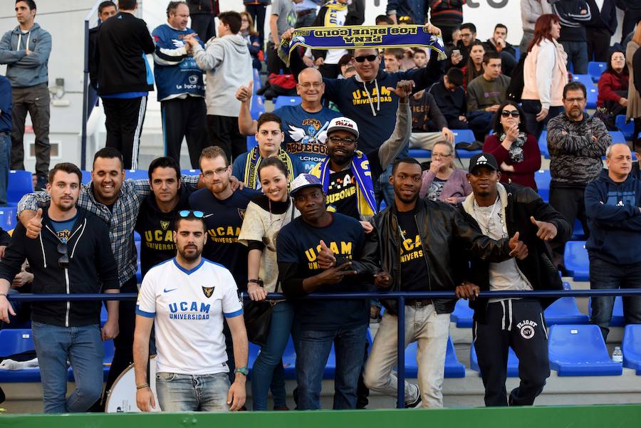El UCAM respira a balón parado