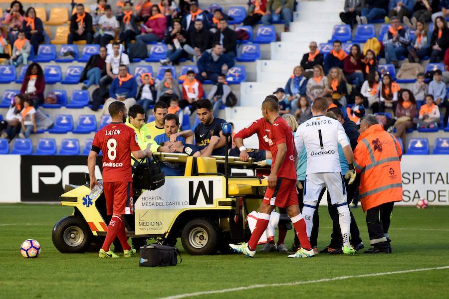 El UCAM respira a balón parado