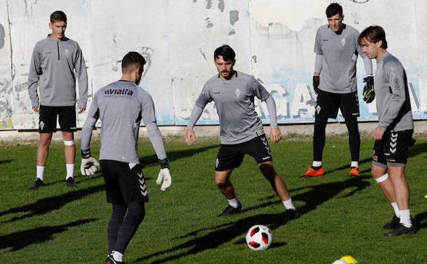 El Real Murcia abona la nómina de noviembre a los jugadores y al cuerpo técnico