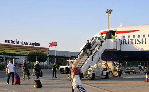 El aeropuerto de San Javier suma más de 382.000 pasajeros hasta mayo