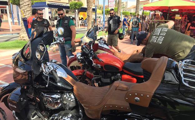 Santiago de la Ribera acoge este fin de semana el mayor evento de motos custom en España