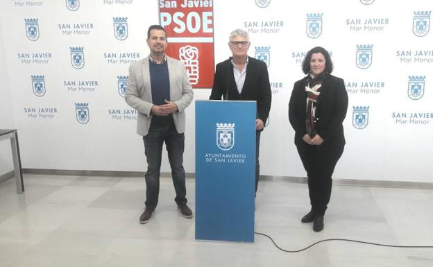 El PSOE denuncia la falta de presupuesto para retirar el amianto de cinco colegios