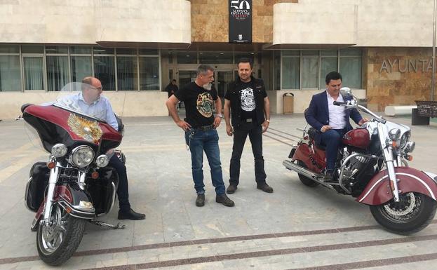 Más de 3.500 motos invaden La Ribera en el fin de semana electoral