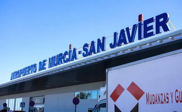San Javier acogerá una feria bienal sobre aeronáutica