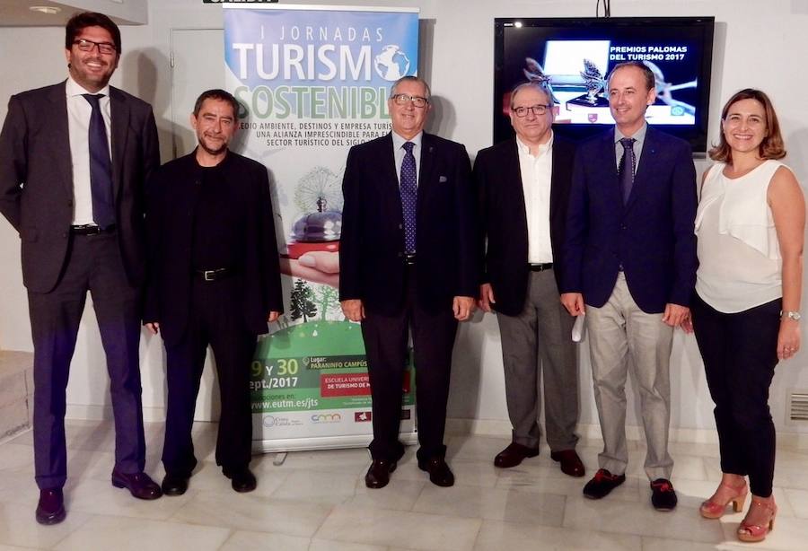 La Fundación Camino de la Cruz, el ciclista Alejandro Valverde y la Catedral de Murcia, premios Palomas del Turismo 2017