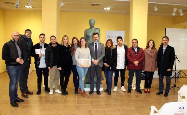 La Escuela de Organización Industrial forma a jóvenes en diseño de calzado y complementos