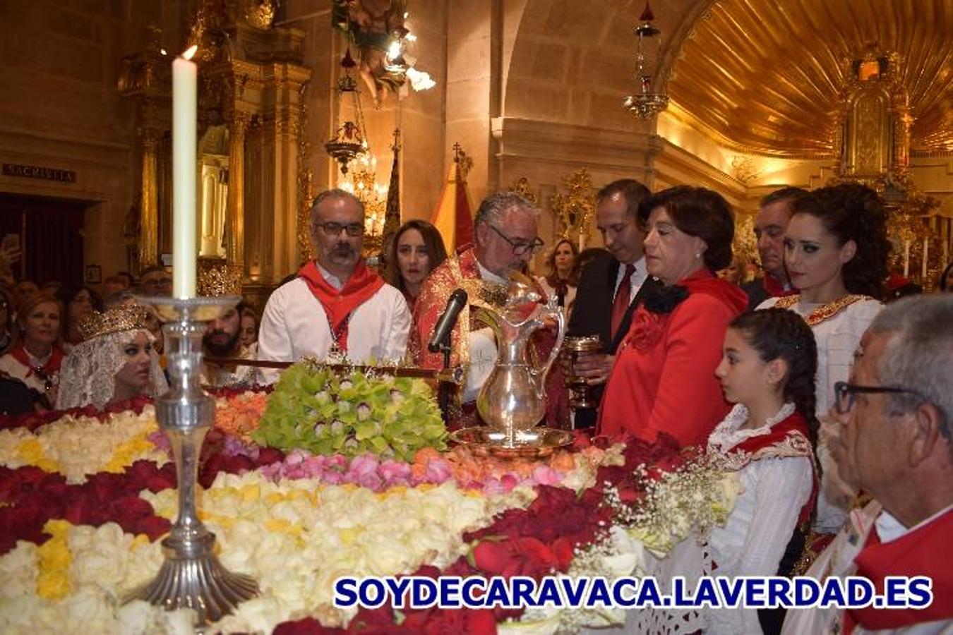 Mañana del Dos de Mayo 2018-5 Bendición Vino y Flores