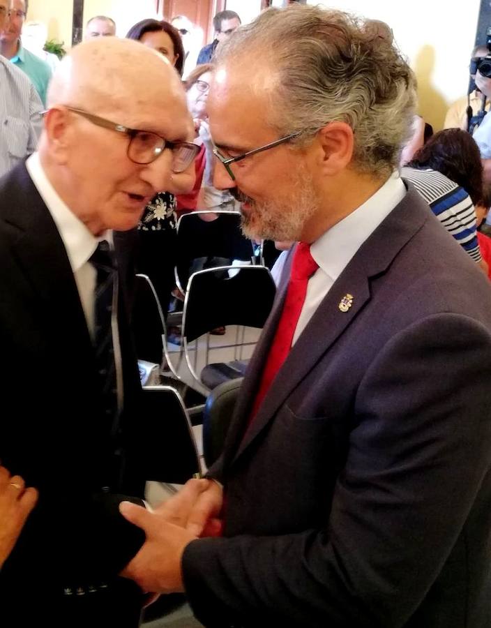 Homenaje a un superviviente