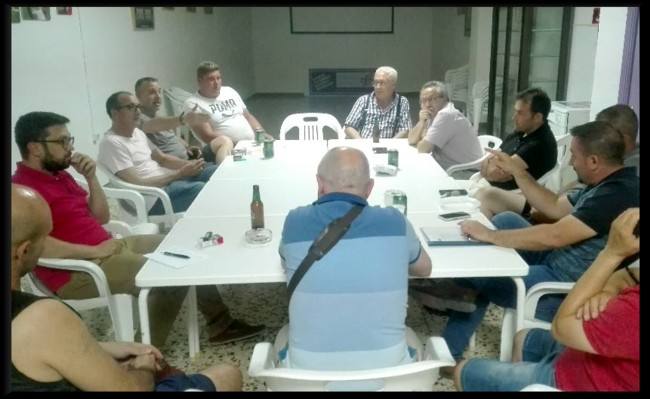 Los clubes y asociaciones de fútbol anuncian su unificación para la próxima temporada