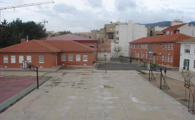 La Comunidad cubrirá una de las pistas del colegio La Santa Cruz