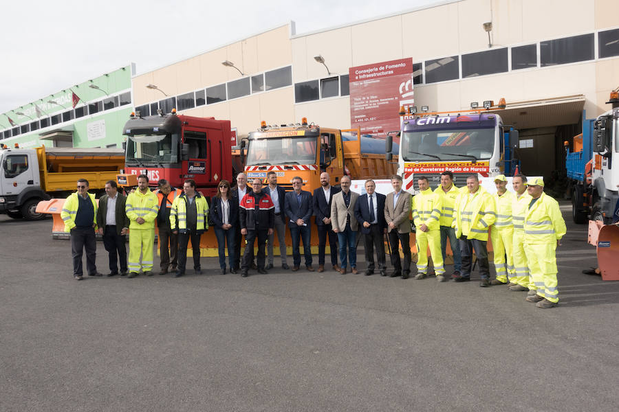 Las carreteras del Noroeste se preparan para hacer frente a la nieve y al hielo con refuerzo de efectivos y maquinaria