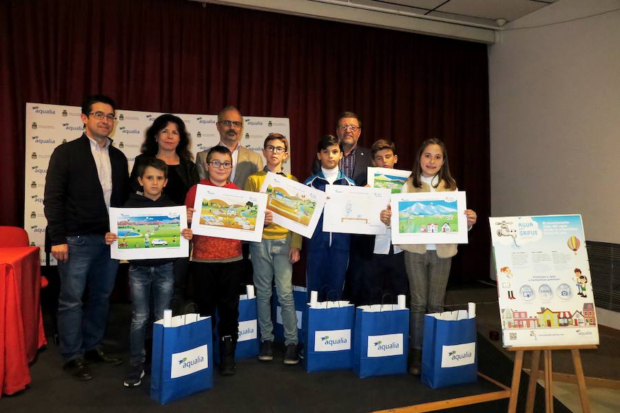 Seis escolares caravaqueños, premiados en el XVI concurso del 'Día Mundial del Agua' de Aqualia