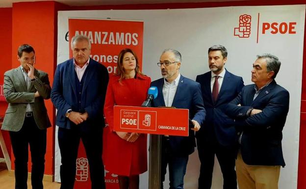 El PSOE denuncia la discriminación del Noroeste por el «pacto de la resignación» del PP y Ciudadanos